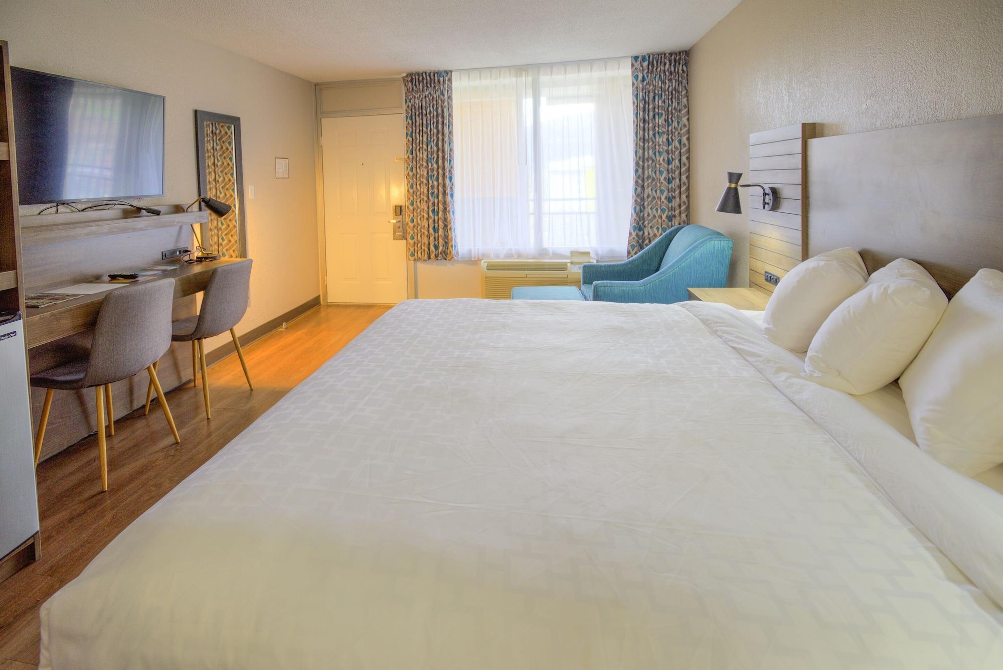 Clarion Pointe Downtown Hotel Gatlinburg