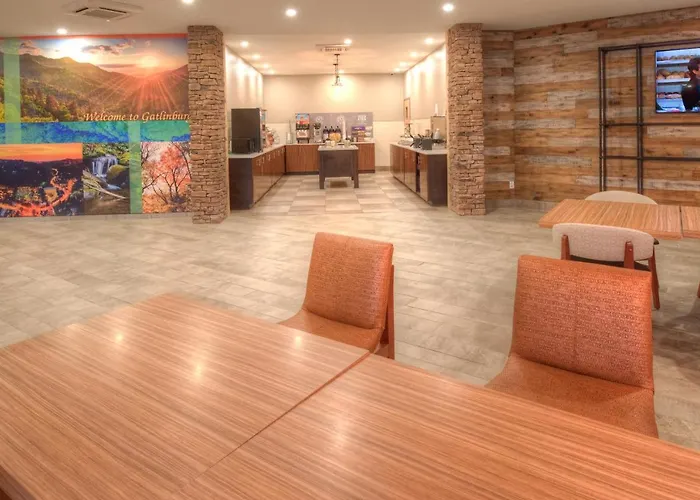 Clarion Pointe Downtown Gatlinburg